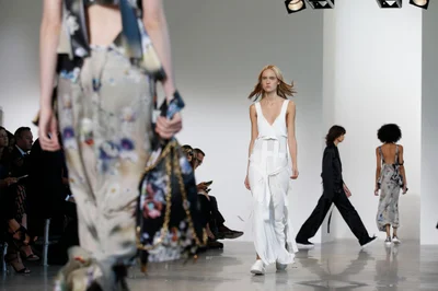 Look 19